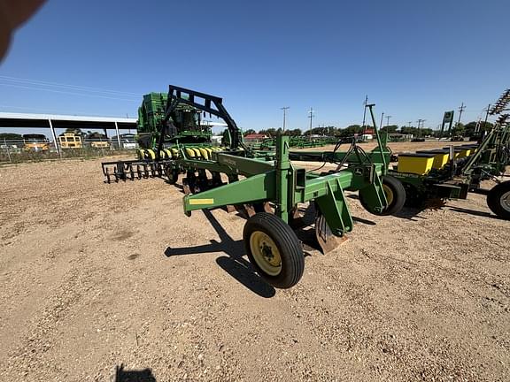 Image of John Deere 995 equipment image 2