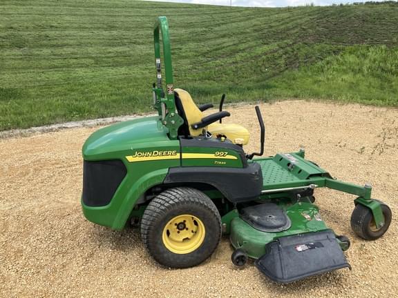 Image of John Deere 997 equipment image 1