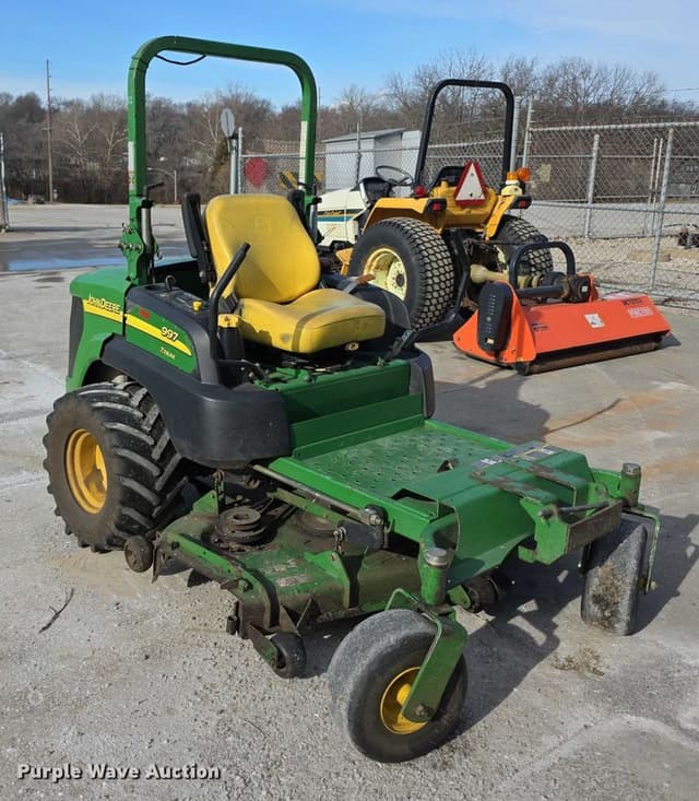 Image of John Deere 997 equipment image 2