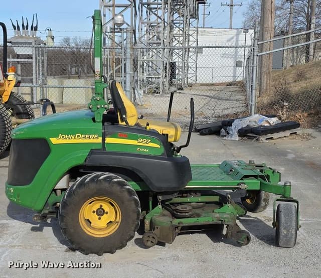 Image of John Deere 997 equipment image 3