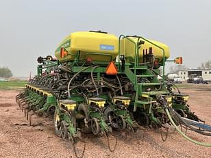 Main image John Deere DB44 3