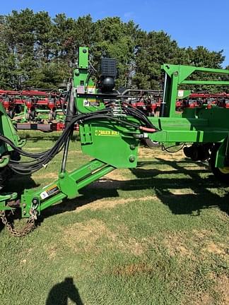 Image of John Deere DB44 equipment image 4