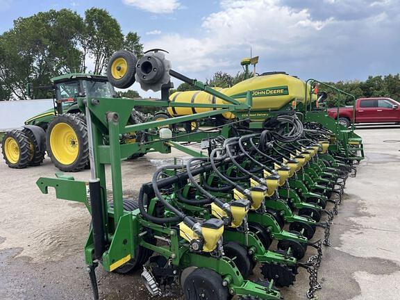 Image of John Deere DB44 equipment image 3
