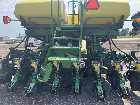 Image of John Deere DB44 equipment image 2