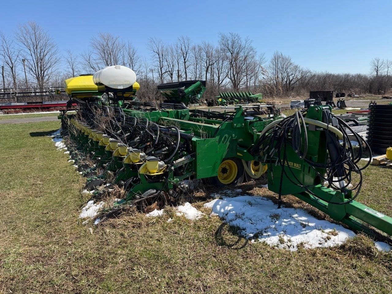 2009 John Deere DB66 Equipment Image0