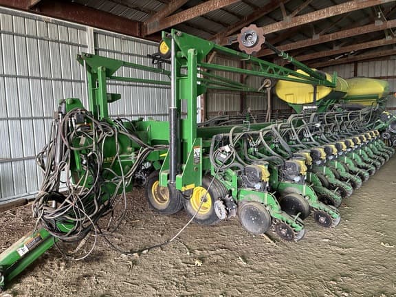Image of John Deere DB80 equipment image 1