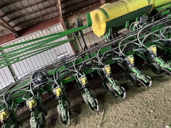 Image of John Deere DB80 equipment image 2