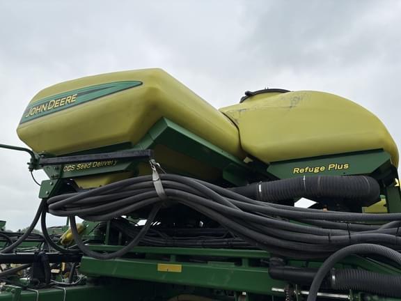 Image of John Deere DB88 equipment image 4