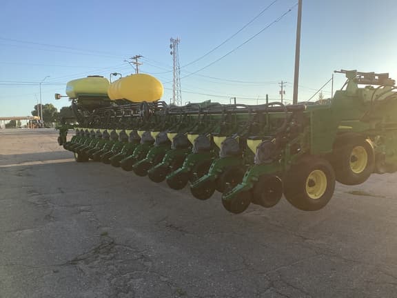 Image of John Deere DB90 equipment image 4