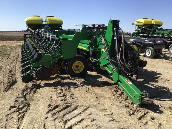 Image of John Deere DB90 Primary image
