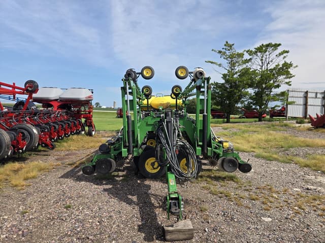 Image of John Deere DB90 equipment image 2