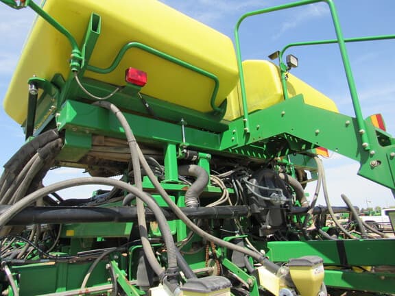 Image of John Deere DB90 equipment image 3