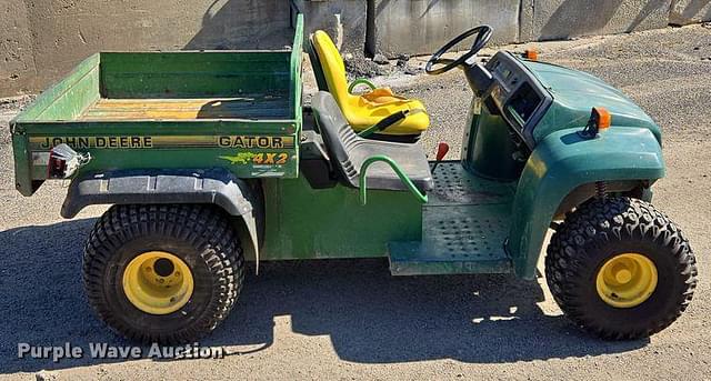 Image of John Deere Gator equipment image 3