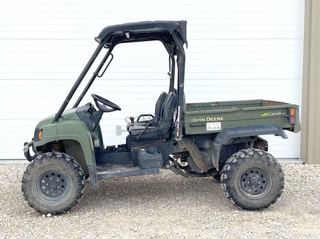 Image of John Deere Gator XUV 620i equipment image 3