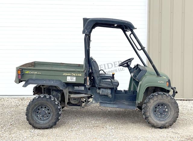 Image of John Deere Gator XUV 620i equipment image 2