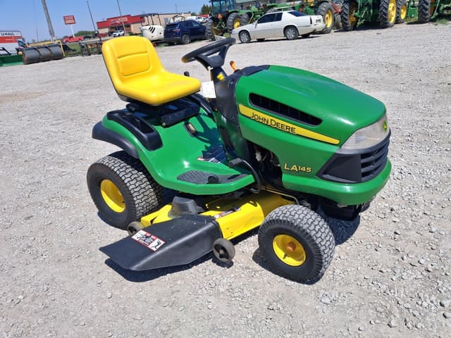 Image of John Deere LA145 equipment image 4