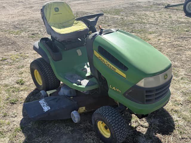 Image of John Deere LA145 equipment image 4