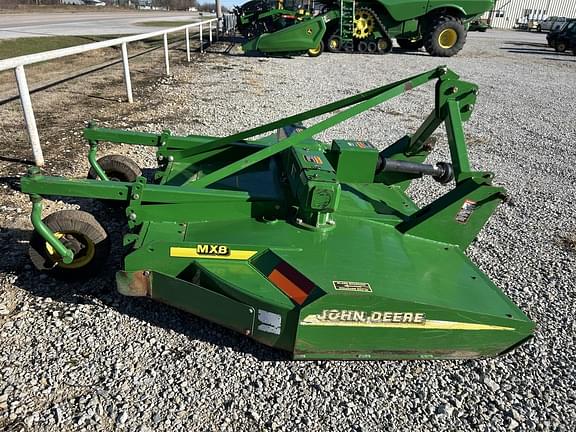 Image of John Deere MX8 equipment image 3