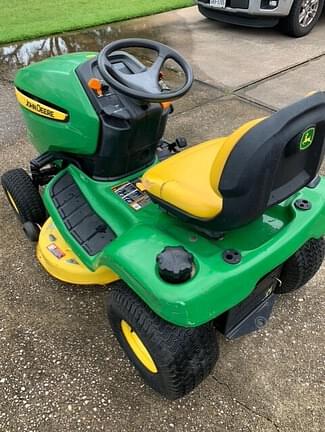 Image of John Deere X300 equipment image 2