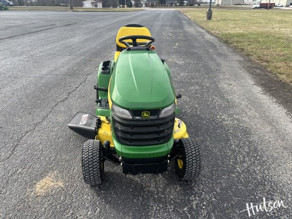 Image of John Deere X300 equipment image 4