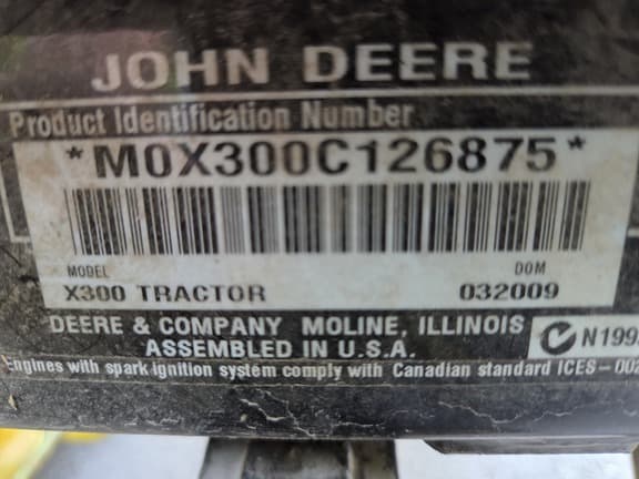 Image of John Deere X300 equipment image 4