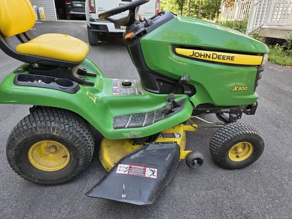 Image of John Deere X300 Primary image