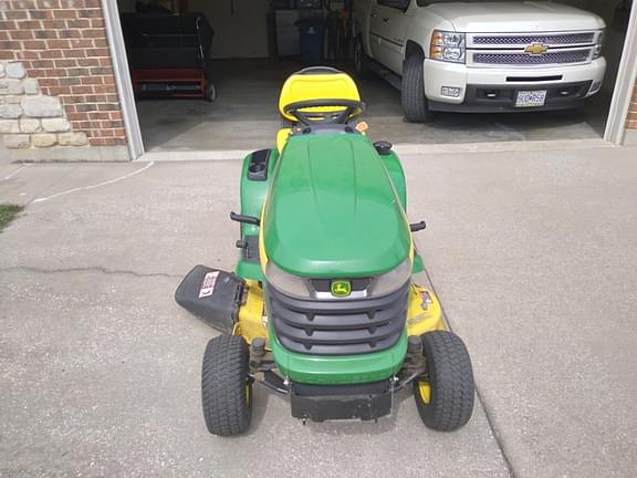 Image of John Deere X300 equipment image 1