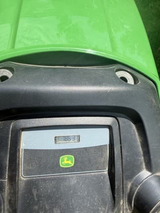 Image of John Deere X304 equipment image 2