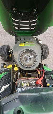 Image of John Deere X304 equipment image 4