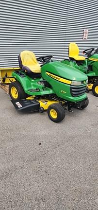 Image of John Deere X304 equipment image 2