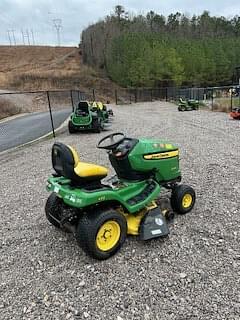 Image of John Deere X304 equipment image 3