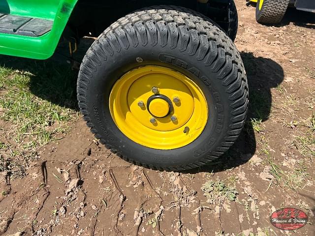 Image of John Deere X304 equipment image 2