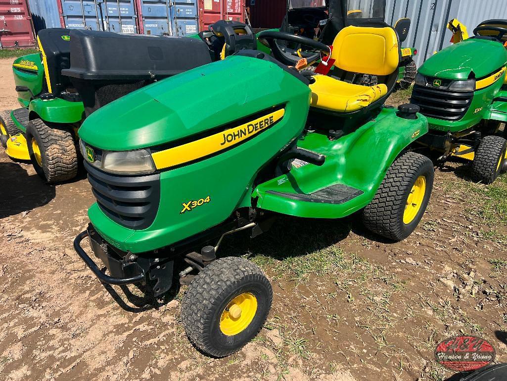 Image of John Deere X304 Primary image