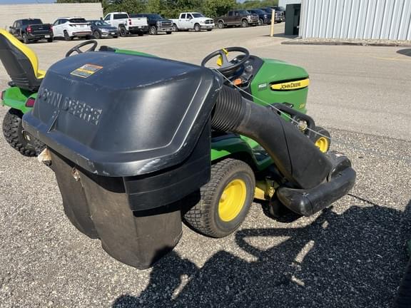Image of John Deere X320 equipment image 3