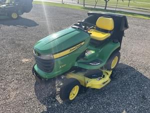 2009 John Deere X320 Image