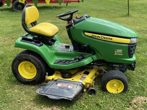 Image of John Deere X320 equipment image 2