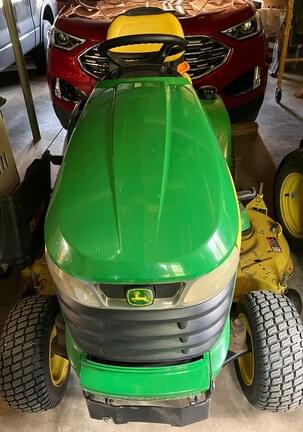 Image of John Deere X320 equipment image 3