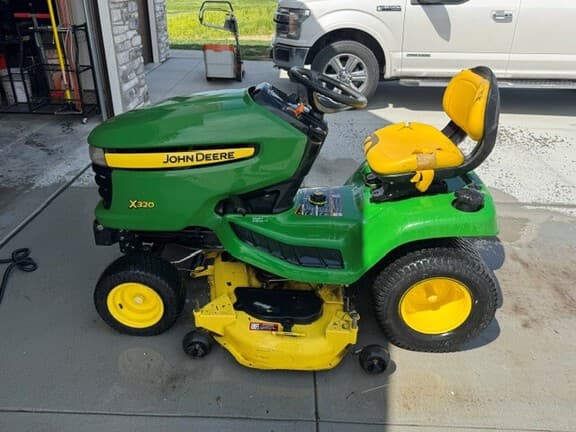 Image of John Deere X320 equipment image 2