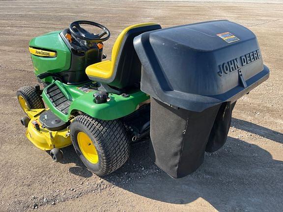 Image of John Deere X320 equipment image 2