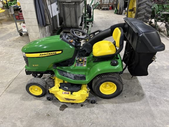 Image of John Deere X320 equipment image 2