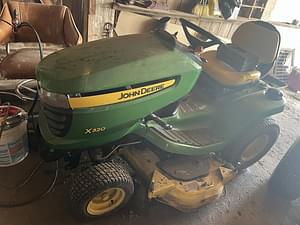 2009 John Deere X320 Image