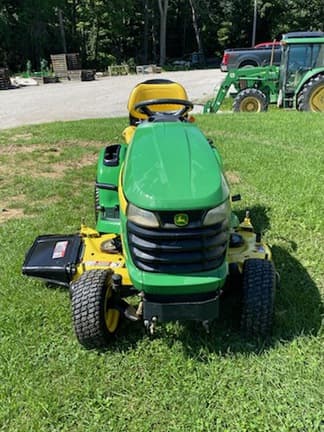 Image of John Deere X320 equipment image 1