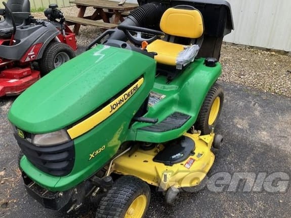 Main image John Deere X320