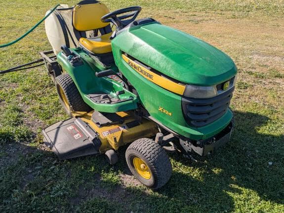 Image of John Deere X324 Primary image