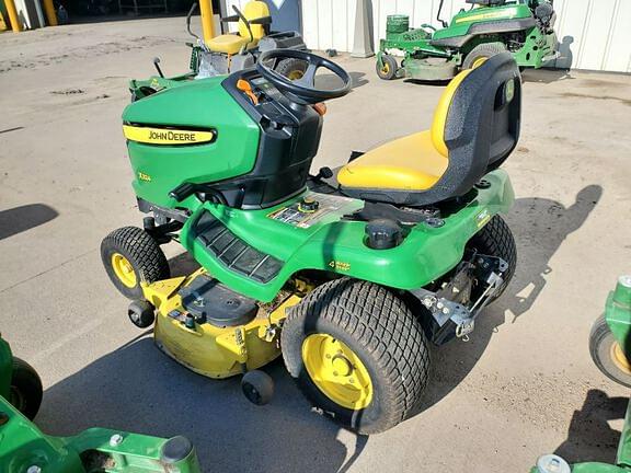 Image of John Deere X324 equipment image 1