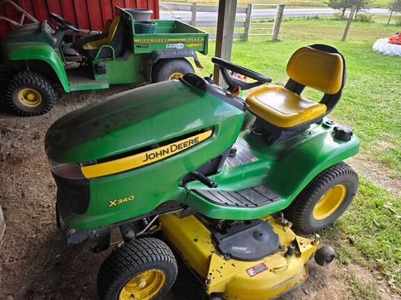 2009 John Deere X340 Equipment Image0