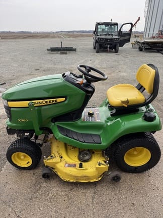 2009 John Deere X360 Equipment Image0