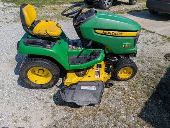 Image of John Deere X500 equipment image 2