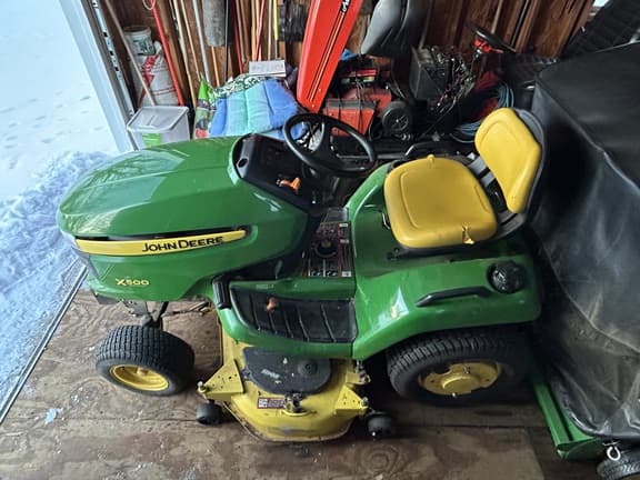 Image of John Deere X500 equipment image 3