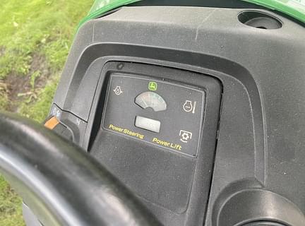 Image of John Deere X534 equipment image 3